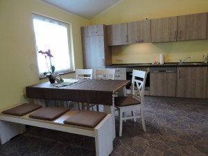 Küche und Eßzimmer, Ferienwohnung Deutschland, Zeltnerhof Offene Küche und Eßzimmer ihrer FeWo in Deutschland, Zeltnerhof