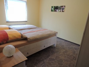 Schlafzimmer, große FeWo, Zeltnerhof Das geräumige Schlafzimmer der großen FeWo, Zeltnerhof
